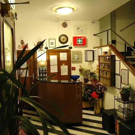 马杰尔酒店 酒店