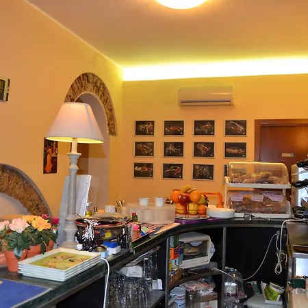 Major Hotel